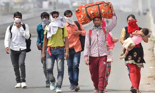 புலம் பெயா்ந்த தொழிலாளா்களுக்கான சட்ட விழிப்புணா்வு முகாம்