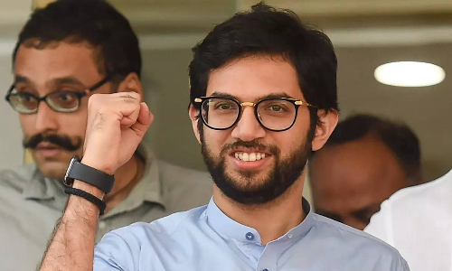 இன்னும் சில மாதங்களில் ஷிண்டே அரசு கவிழும்: ஆதித்ய தாக்கரே ஆருடம்