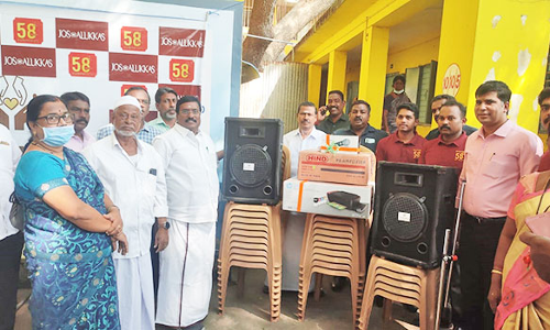 மாணவர்களுக்கு வழங்கப்படும் உணவில் தரம் இல்லை -  சிவா எம்.எல்.ஏ. குற்றச்சாட்டு