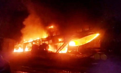 நெய்வேலி என்.எல்.சி. சுரங்கத்தின் தீப்பற்றி எரிந்ததால் பரபரப்பு