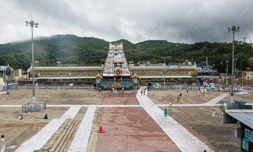 திருப்பதி ஏழுமலையான் கோவில் இன்று 11 மணிநேரம் மூடப்படுகிறது