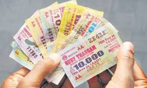 லாட்டரி சீட்டுகள் விற்ற 3 பேர் கைது