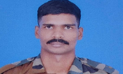 ரெயிலில் தவறி விழுந்த ராணுவ வீரர் உடல் சொந்த ஊருக்கு கொண்டுவரப்பட்டது