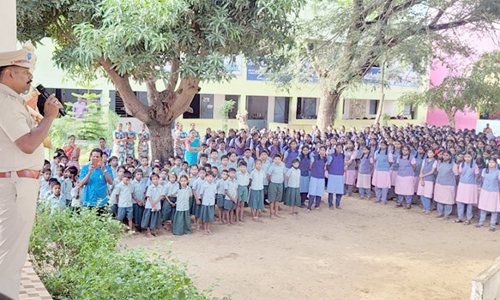 பள்ளி மாணவர்களுக்கு விழிப்புணர்வு