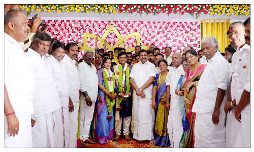 கிருஷ்ணகிரியில்  அ.தி.மு.க. ஒன்றிய செயலாளர் இல்லத் திருமண விழா  -எடப்பாடி பழனிசாமி நேரில் வாழ்த்து