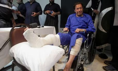 எனது காலில் இருந்து 3 குண்டுகள் எடுக்கப்பட்டன- இம்ரான் கான் தகவல்