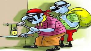 திருச்சியில் மளிகை கடை, ஸ்டுடியோ பூட்டை உடைத்து பணம் - கேமராக்கள் திருட்டு திருச்சியில் மளிகை கடை, ஸ்டுடியோ பூட்டை உடைத்து பணம் - கேமராக்கள் திருட்டு