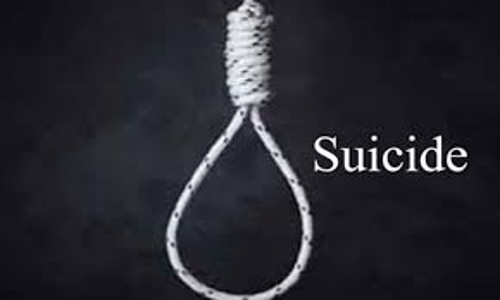 லாரி டிரைவர் தூக்கிட்டு தற்கொலை