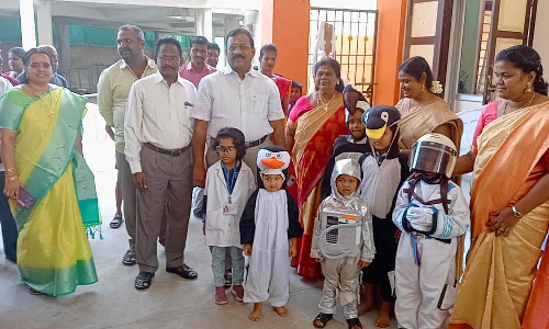 கலை-அறிவியல் கண்காட்சி-செல்வகணபதி எம்.பி. தொடங்கி வைத்தார்