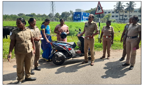 மொரப்பூர் பகுதியில்   வாகன ஓட்டிகளுக்கு போலீசார் விழிப்புணர்வு