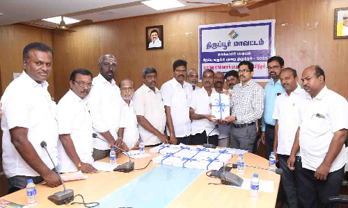 திருப்பூர் மாவட்டத்தில் 23 லட்சத்து 19 ஆயிரத்து 219 வாக்காளர்கள் உள்ளனர் வரைவு வாக்காளர் பட்டியல் வெளியீடு