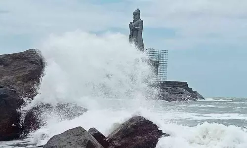 குமரியில் கடல் சீற்றம்- இன்று முதல் 3 நாட்கள் மீனவர்கள் கடலுக்கு செல்ல தடை