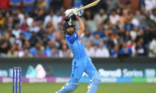 கோலி, பாண்ட்யா அரைசதம்- இங்கிலாந்துக்கு 169 ரன்கள் இலக்கு நிர்ணயித்தது இந்தியா