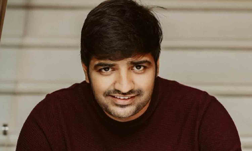 அவங்க சம்மதத்துடன் தான் அப்படி மேடையில் பேசினேன்.. சர்ச்சை கருத்துக்கு நடிகர் சதீஷ் விளக்கம்