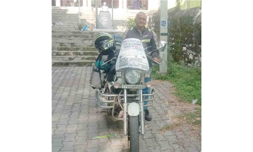 மோட்டார் சைக்கிள் பயணத்தின் மூலம்  முதுமையிலும் கின்னஸ் சாதனைப்புத்தகத்தில் இடம் பிடிக்கத்துடிக்கும் முதியவர்