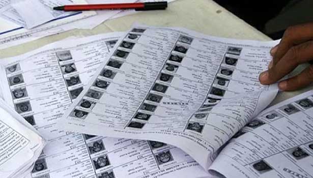 சென்னை மாவட்டத்தில் 3723 வாக்குச்சாவடிகளில் பெயர் சேர்க்க சிறப்பு முகாம்- இன்றும், நாளையும் நடக்கிறது