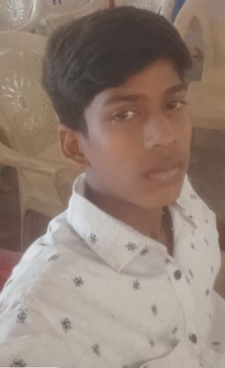 மினி பஸ் மோதி மாணவன் பலி மினி பஸ் மோதி மாணவன் பலி