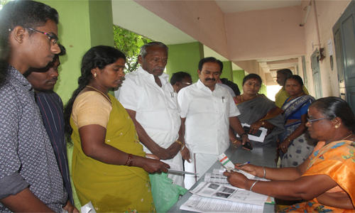 சேலத்தில் வாக்காளர் பட்டியல் திருத்த சிறப்பு முகாம்