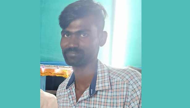 கயத்தாறு அருகே லாரி மோதி வாலிபர் பலி - நெல்லை டிரைவர் கைது கயத்தாறு அருகே லாரி மோதி வாலிபர் பலி - நெல்லை டிரைவர் கைது