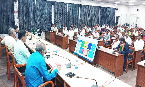 வாக்காளர் பட்டியலில் இறந்தவர் பெயரை நீக்கும் பணியை தேர்தல் ஆணையமே மேற்கொள்ள வேண்டும்