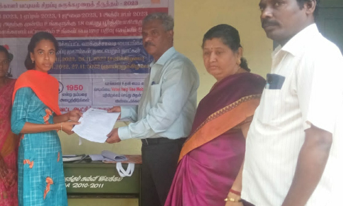 கந்தர்வகோட்டையில் வாக்காளர் பெயர் சேர்க்கும் முகாம்