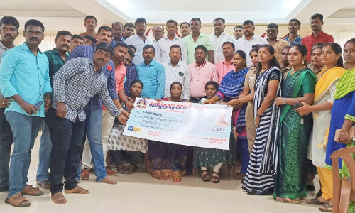 நெல்லையில் உயிரிழந்த காவலரின் குடும்பத்திற்கு நிதி உதவி