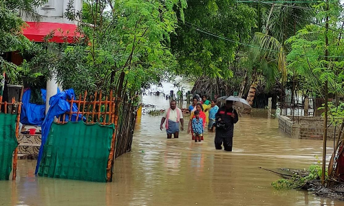 மழை பாதிப்பு எதிரொலி - சீர்காழி, தரங்கம்பாடி பள்ளிகளுக்கு விடுமுறை