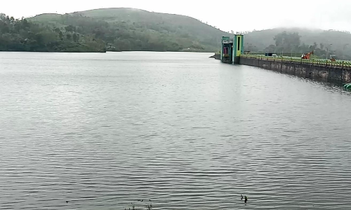 தொடர் மழையால் மீண்டும் 160 அடியை எட்டிய சோலையார் அணை