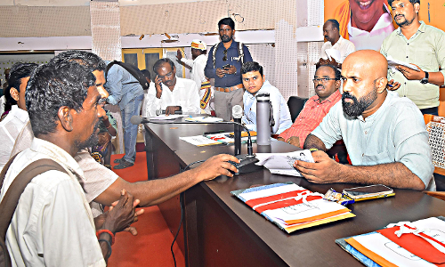மக்கள் குறைதீர்க்கும் கூட்டம்