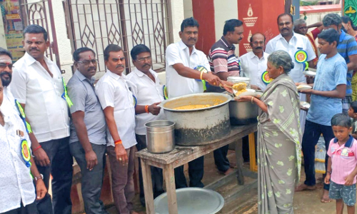 கோவில்பட்டியில் ராகவேந்திரா சேவா அறக்கட்டளை சார்பாக அன்னதான நிகழ்ச்சி