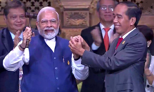 ஜி-20 மாநாட்டின் தலைமை பொறுப்பை இந்தியாவிடம் ஒப்படைத்தது இந்தோனேசியா