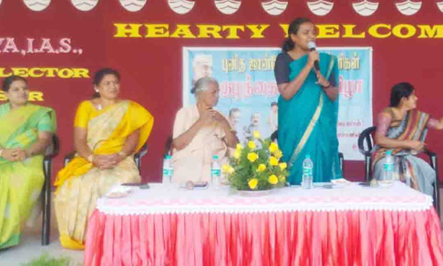 ஓசூர் அரசு உதவி பெறும் பள்ளியில்  குழந்தைகள் தின விழாவில் உதவி கலெக்டர் பங்கேற்பு