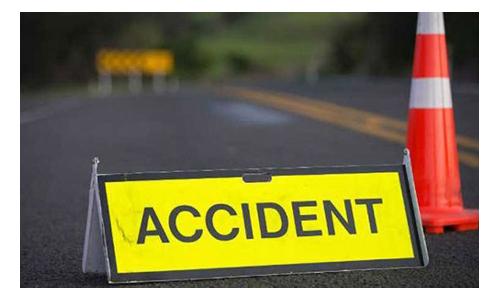 வெவ்வேறு மோட்டார் சைக்கிள் விபத்துகள்:   வாலிபர் -மூதாட்டி உடல் நசுங்கி சாவு