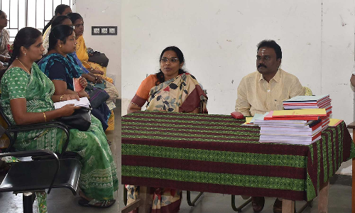 நிலவரி திட்ட கணக்கினை இணையதளத்தில் பதிவேற்றம் செய்வது தொடர்பான ஆலோசனை கூட்டம்  கலெக்டர் தலைமையில் நடந்தது