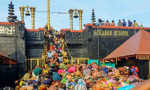 மேட்டூரில் அய்யப்ப பக்தர்கள் மாலை அணிந்து விரதம் தொடங்கினர்