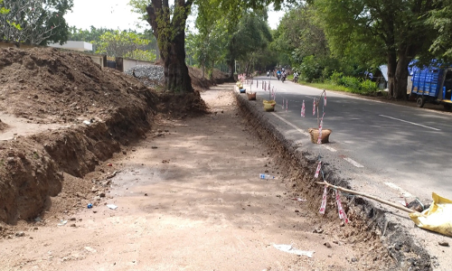 பவானி-மேட்டூர் மெயின் ரோட்டில் ரூ.85 கோடி மதிப்பில் அகலப்படுத்தும் பணிகள் தீவிரம்