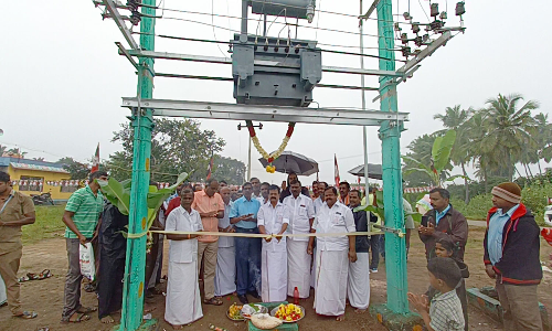 பச்சிகானப்பள்ளியில்  திறன் உயர்த்தப்பட்ட மின்மாற்றியை    அசோக்குமார் எம்.எல்.ஏ. தொடங்கி வைத்தார்