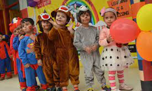 பள்ளியில் குழந்தைகள் தின விழா