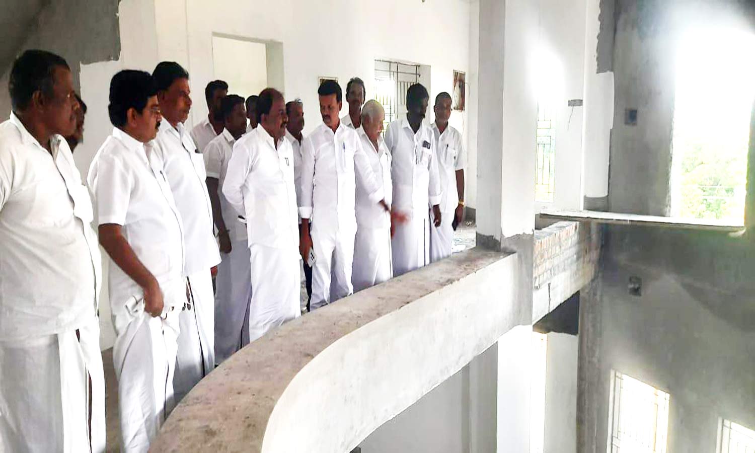 ஜவ்வாதுமலை சுற்றுலா மாளிகை கட்டிட பணிகள் ஆய்வு ஜவ்வாதுமலை சுற்றுலா மாளிகை கட்டிட பணிகள் ஆய்வு