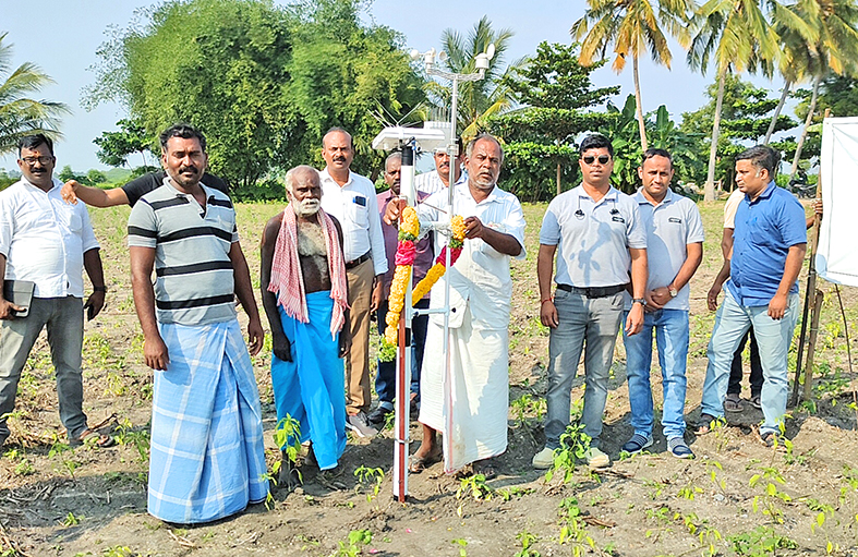 விளாத்திகுளம் அருகே விவசாயிகளுக்கு செயற்கை நுண்ணறிவு எந்திரம் அறிமுகம் விளாத்திகுளம் அருகே விவசாயிகளுக்கு செயற்கை நுண்ணறிவு எந்திரம் அறிமுகம்