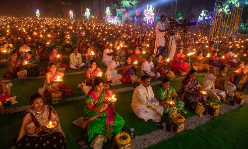 திருப்பதியில் கார்த்திகை தீப மகா உற்சவம்: 10 ஆயிரம் பேர் ஒரே நேரத்தில் தீபம் ஏற்றி வழிபாடு
