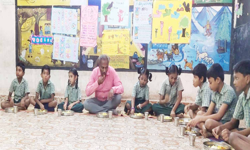 பள்ளி மாணவர்களுக்கு வழங்கப்படும் காலை உணவு திட்டம்