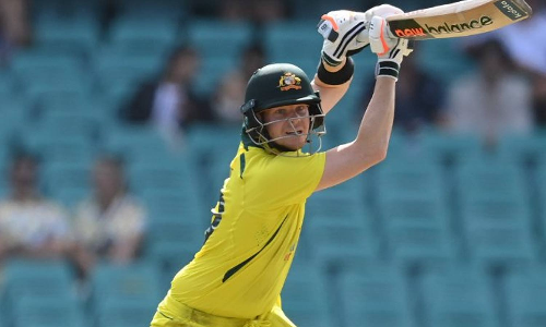 சதத்தை தவறவிட்ட ஸ்மித்- இங்கிலாந்துக்கு 281 ரன்கள் இலக்கு நிர்ணயித்தது ஆஸ்திரேலியா