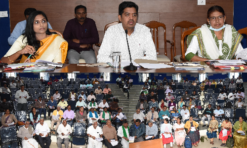 ஊட்டியில்விவசாயிகள் குறைதீர்க்கும் நாள் கூட்டம்