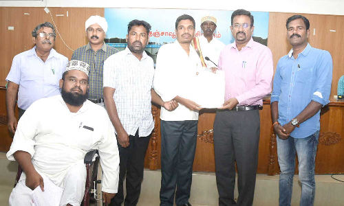 18 மாற்றுத்திறனாளிகளுக்கு நலத்திட்ட உதவிகள்-கலெக்டர் வழங்கினார்