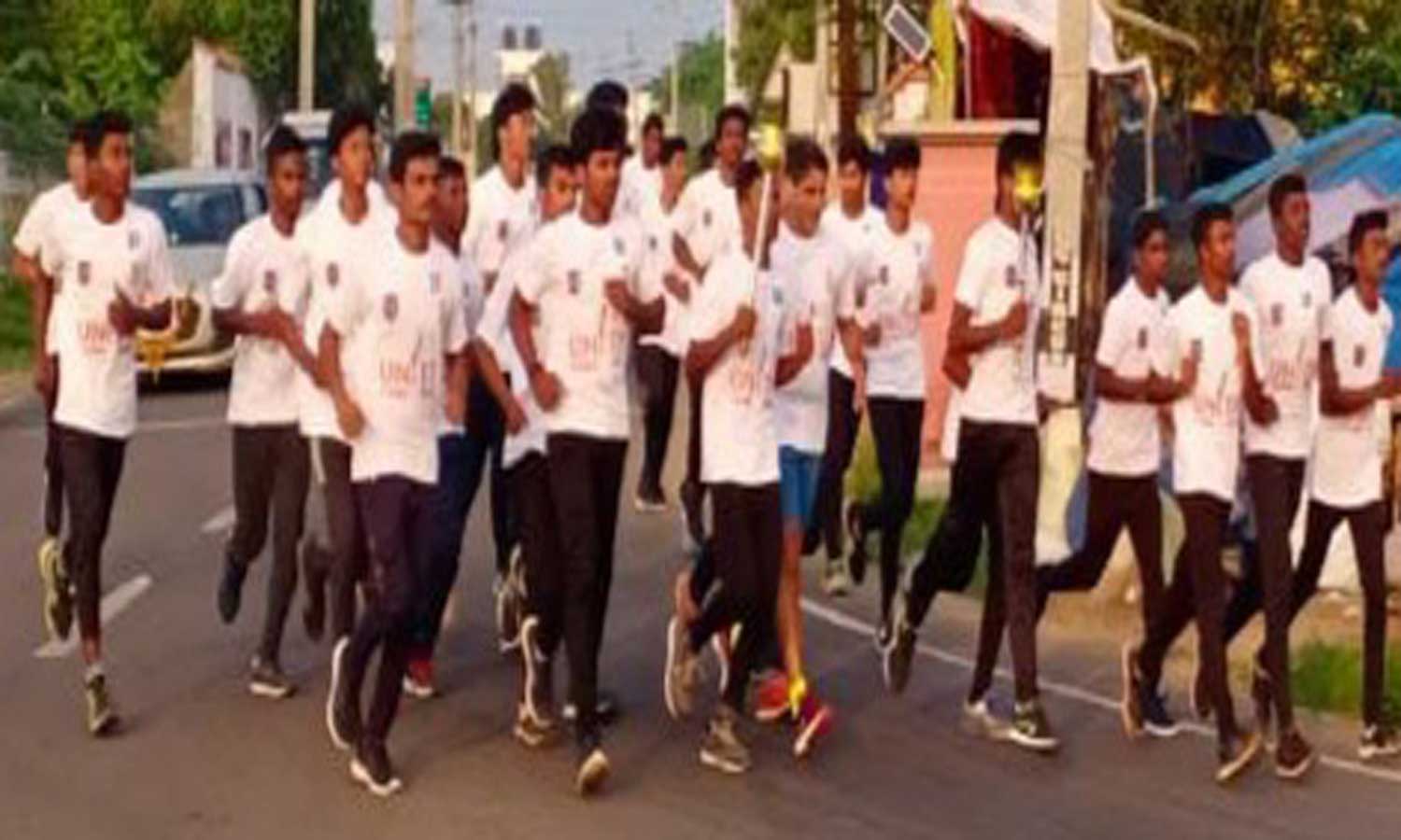 கன்னியாகுமரியில் இருந்து டெல்லிக்கு என்.சி.சி. மாணவர்களின் தேசிய ஒற்றுமை தொடர் ஜோதி ஓட்டம் கன்னியாகுமரியில் இருந்து டெல்லிக்கு என்.சி.சி. மாணவர்களின் தேசிய ஒற்றுமை தொடர் ஜோதி ஓட்டம்