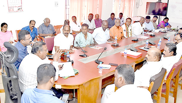 வாக்காளர் பட்டியல் சிறப்பு சுருக்க திருத்தம்- கட்சி பிரதிநிதிகளுடன் வேளாண் செயலாளர் ஆலோசனை வாக்காளர் பட்டியல் சிறப்பு சுருக்க திருத்தம்- கட்சி பிரதிநிதிகளுடன் வேளாண் செயலாளர் ஆலோசனை