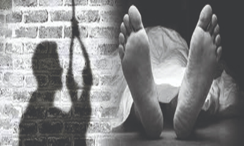 தொழிலாளி தூக்கிட்டு தற்கொலை