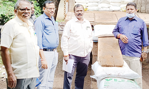 தூத்துக்குடியிலிருந்து மயிலாடுதுறைக்கு வந்த 1200 டன் யூரியா