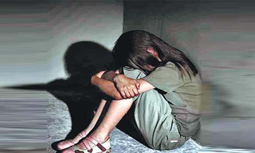 குழந்தைகளுக்கு எதிரான  பாலியல் வன்கொடுமை தடுப்பு   தின விழிப்புணா்வு நிகழ்ச்சி